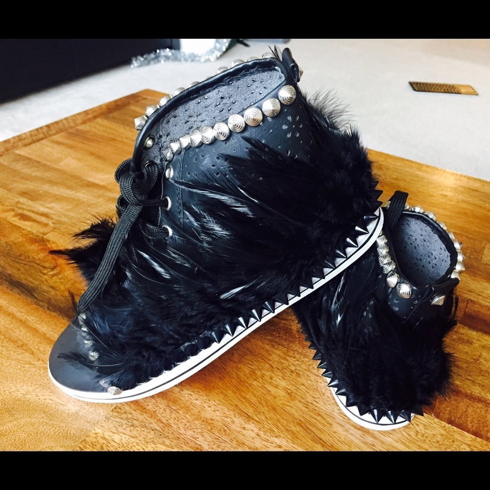 Stylish and Fun Handcrafted Casual Sneakers,Sz 9.5